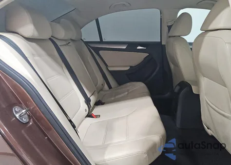 2017 Volkswagen Jetta Se z USA, uszkodzony, nr VIN 3VWDB7AJ3HM324108